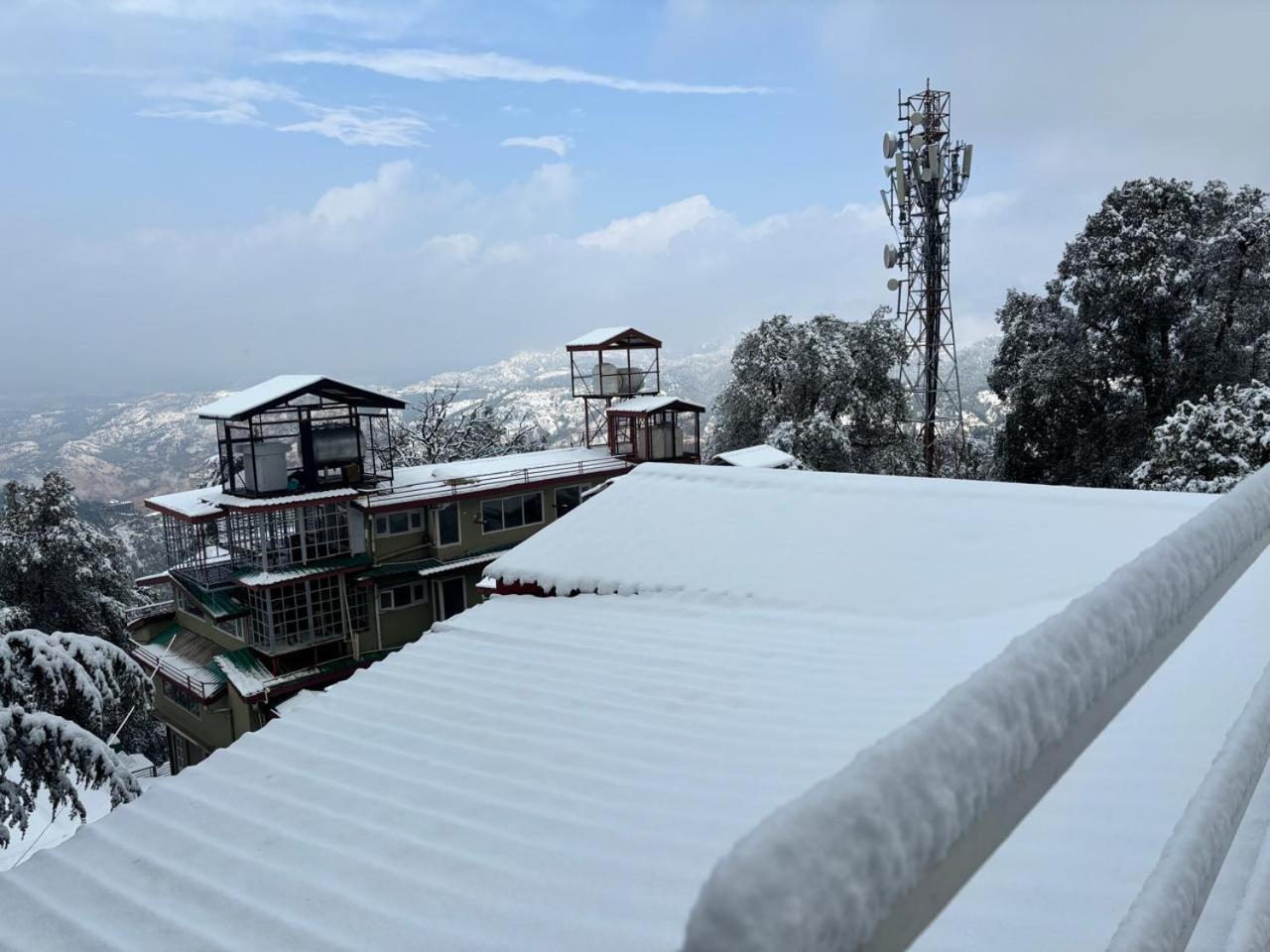 Hotel Jakhu Heights Shimla Exterior foto