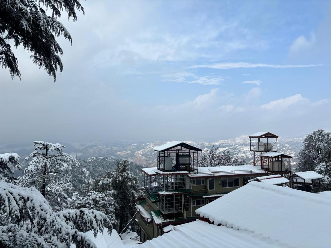 Hotel Jakhu Heights Shimla Exterior foto